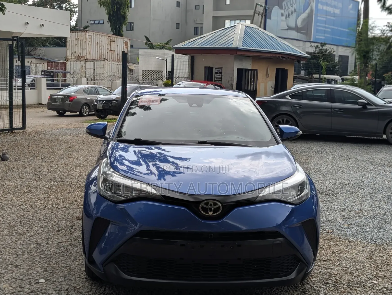 Toyota C-HR 2020 Blue