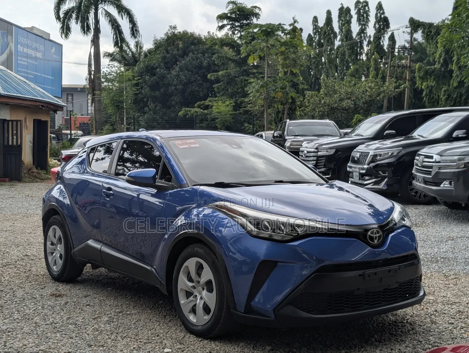 Toyota C-HR 2020 Blue