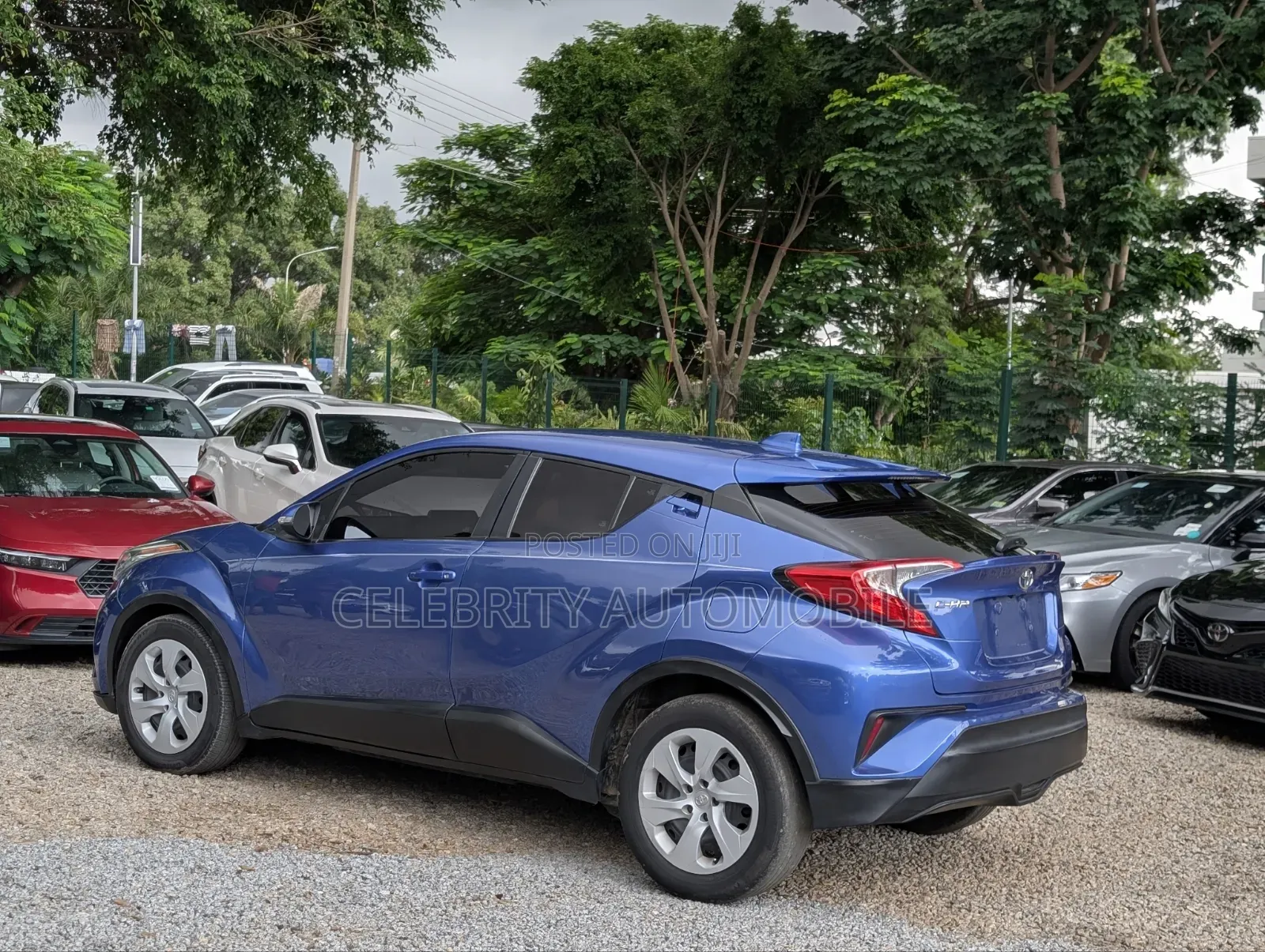 Toyota C-HR 2020 Blue