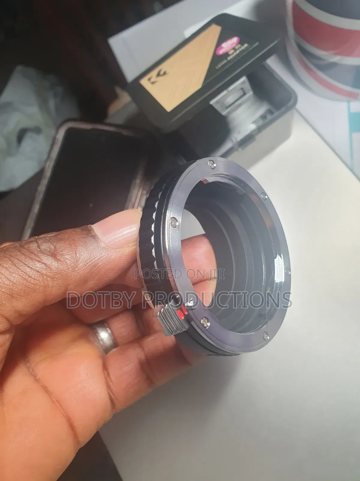 L/R - L/M Lens Adapter