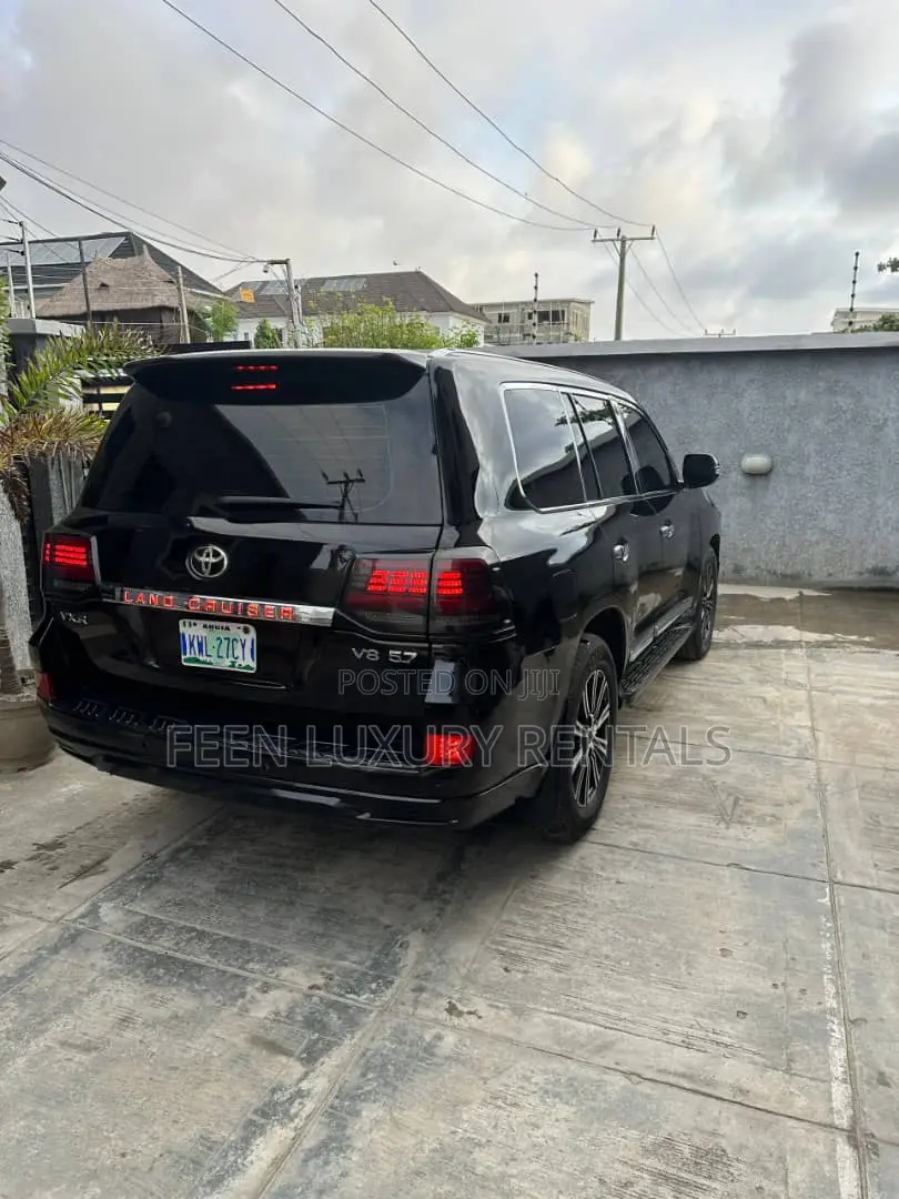 2022 Land Cruiser for Rent - Car for Hire
