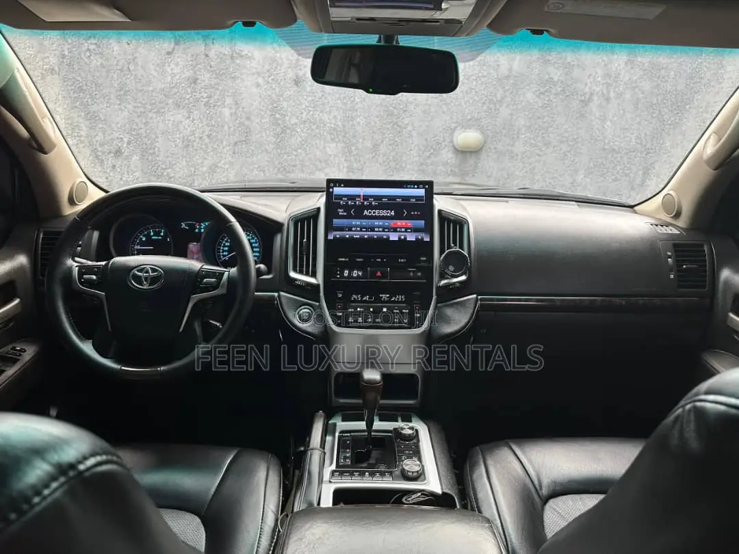 2022 Land Cruiser for Rent - Car for Hire