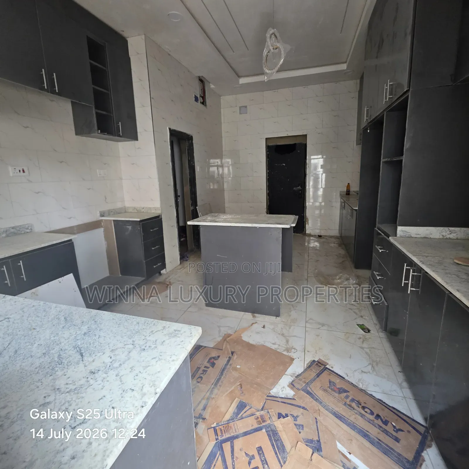 5bdrm Duplex in Around Jedo Axis, Lugbe District for sale