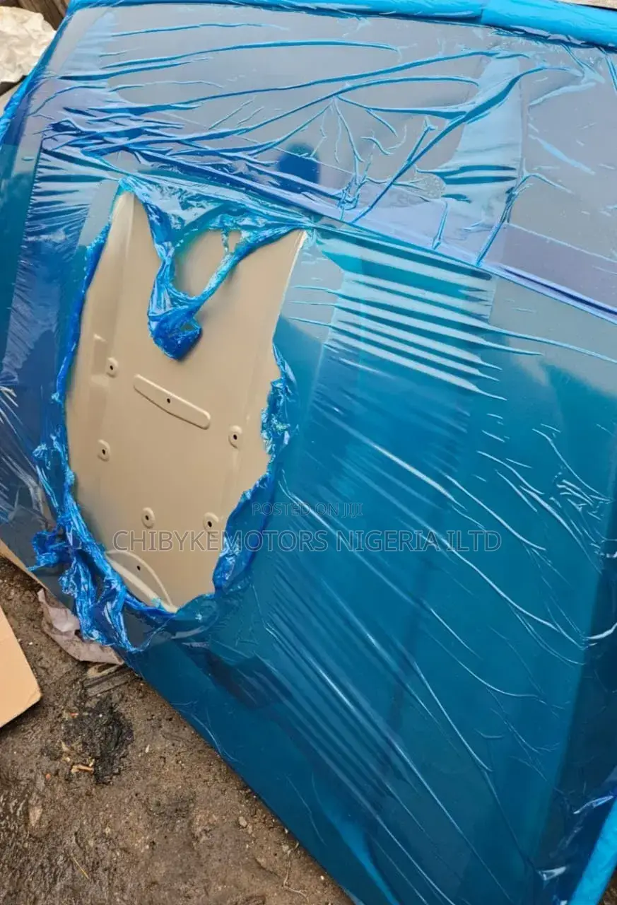 Toyota Tacoma Bonnet 2025 With Hole