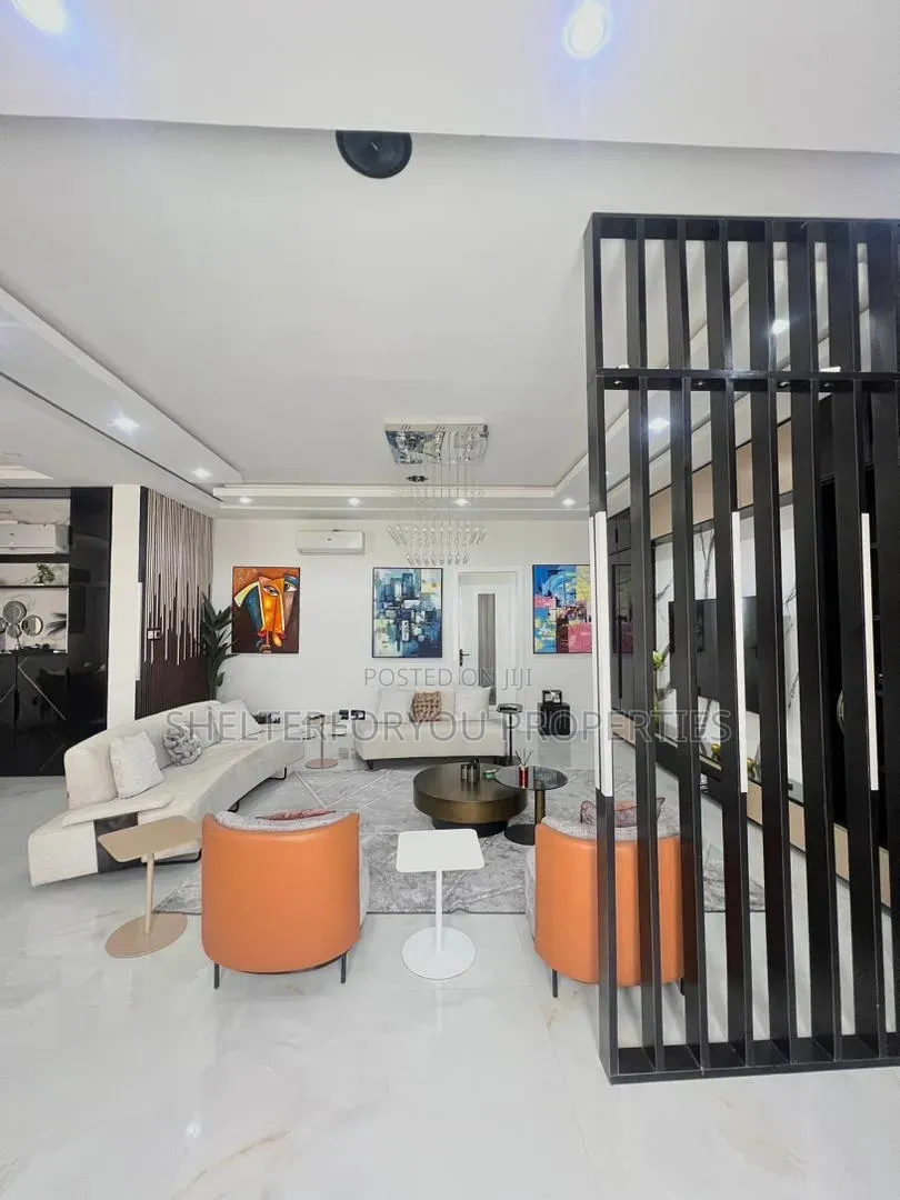 Furnished 3bdrm Apartment in Banana Island for sale