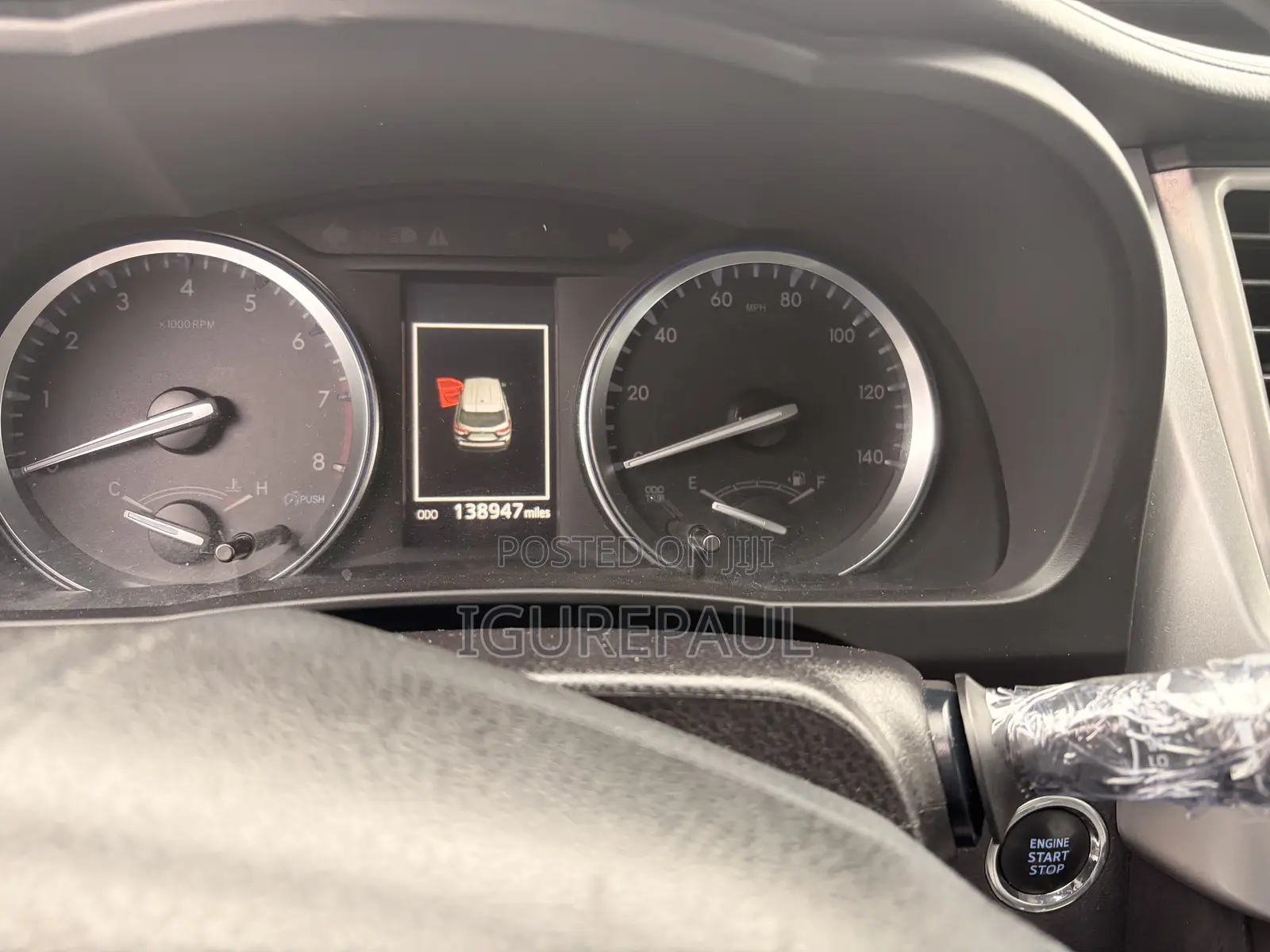 Toyota Highlander XLE 4x4 V6 (3.5L 6cyl 8A) 2017 Gray