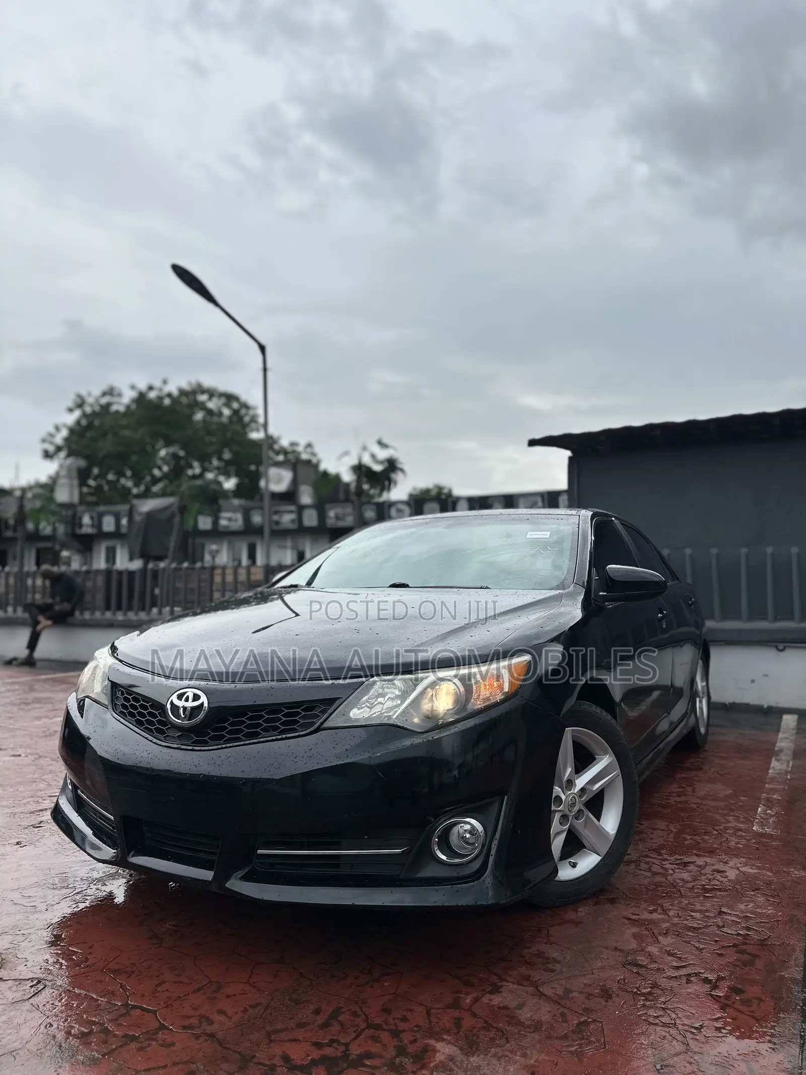Toyota Camry SE 4dr Sedan (2.5L 4cyl 6A) 2012 Black