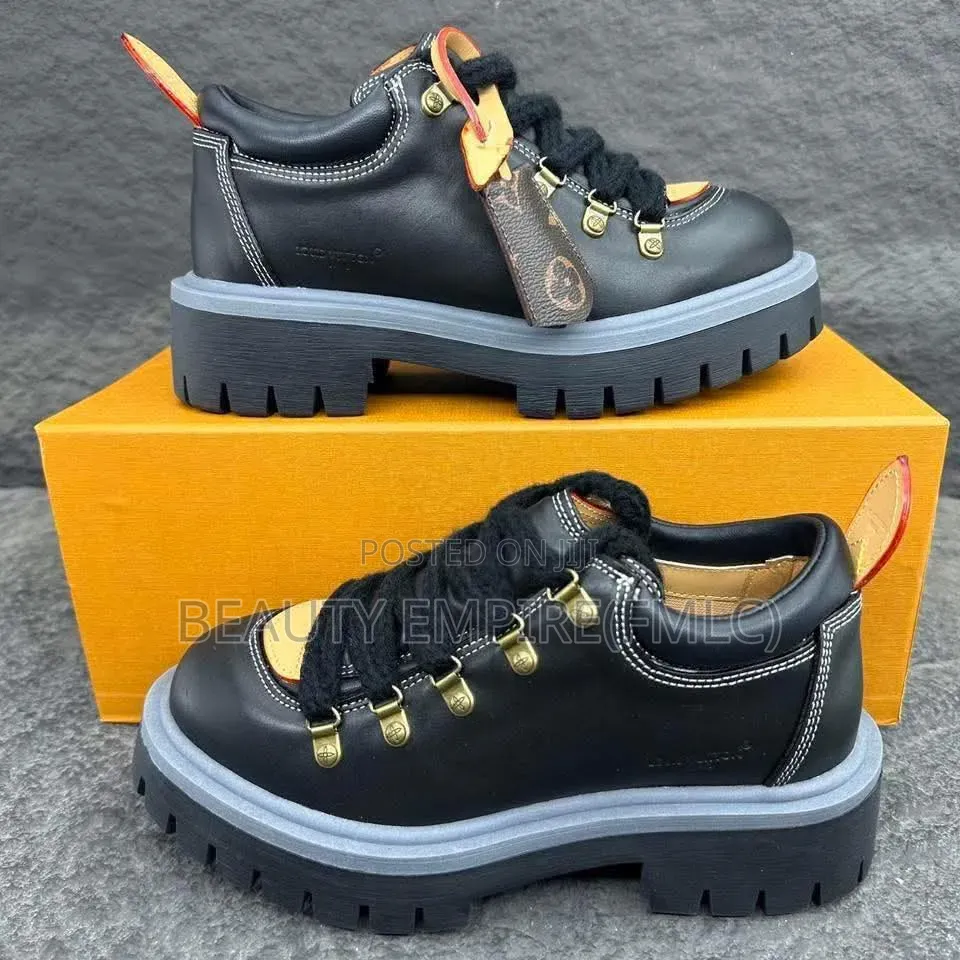 Louis Vuitton Sneakers