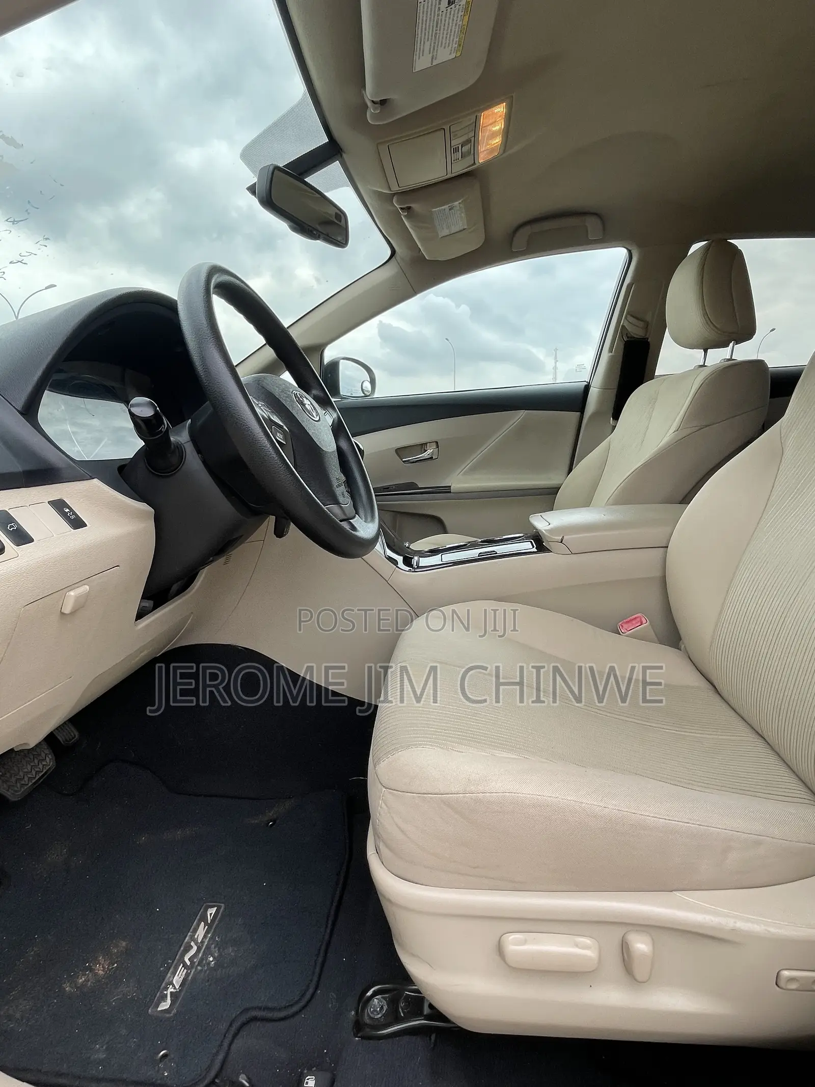 Toyota Venza 2012 White