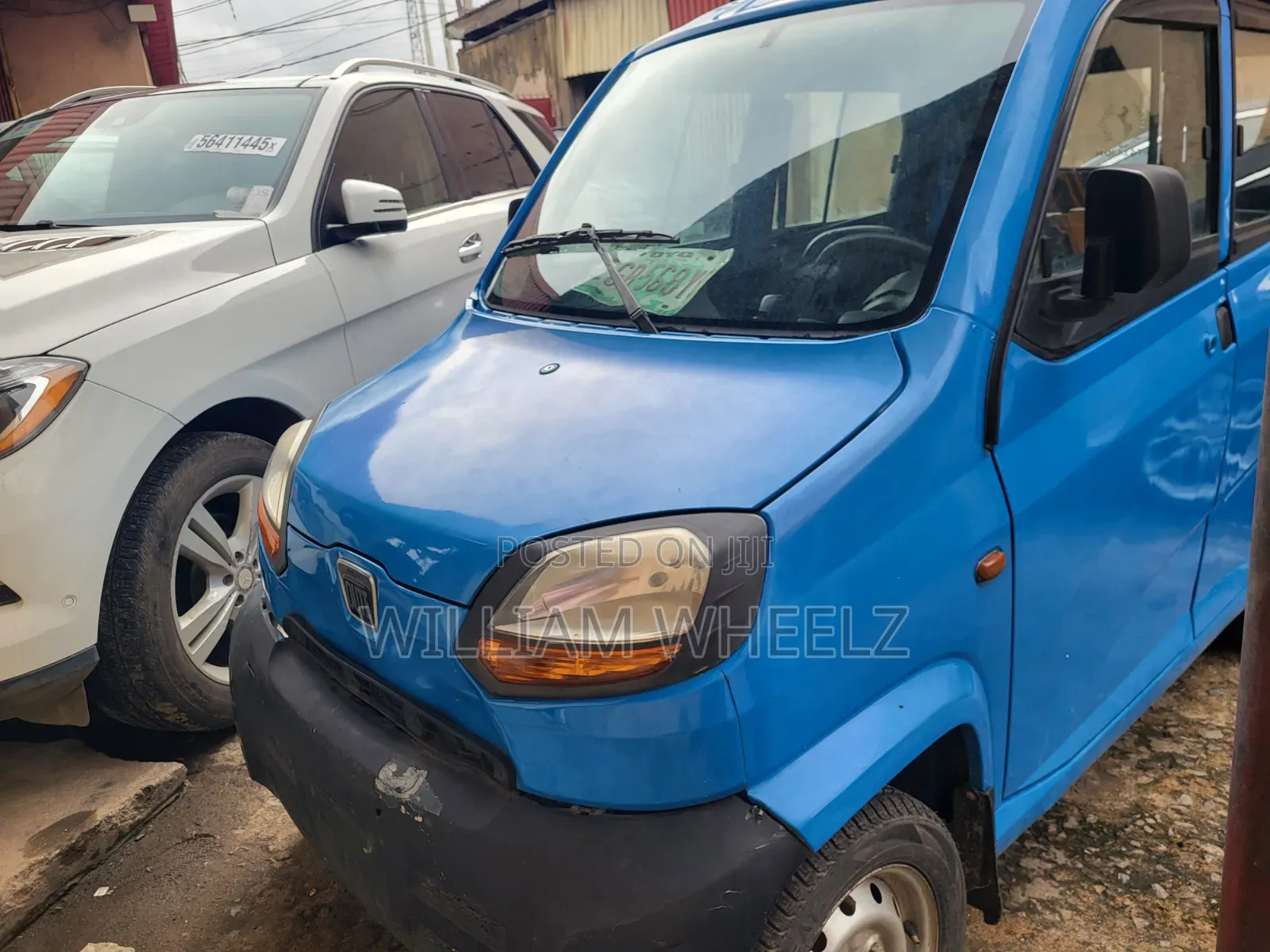 Bajaj Qute 2024 Blue