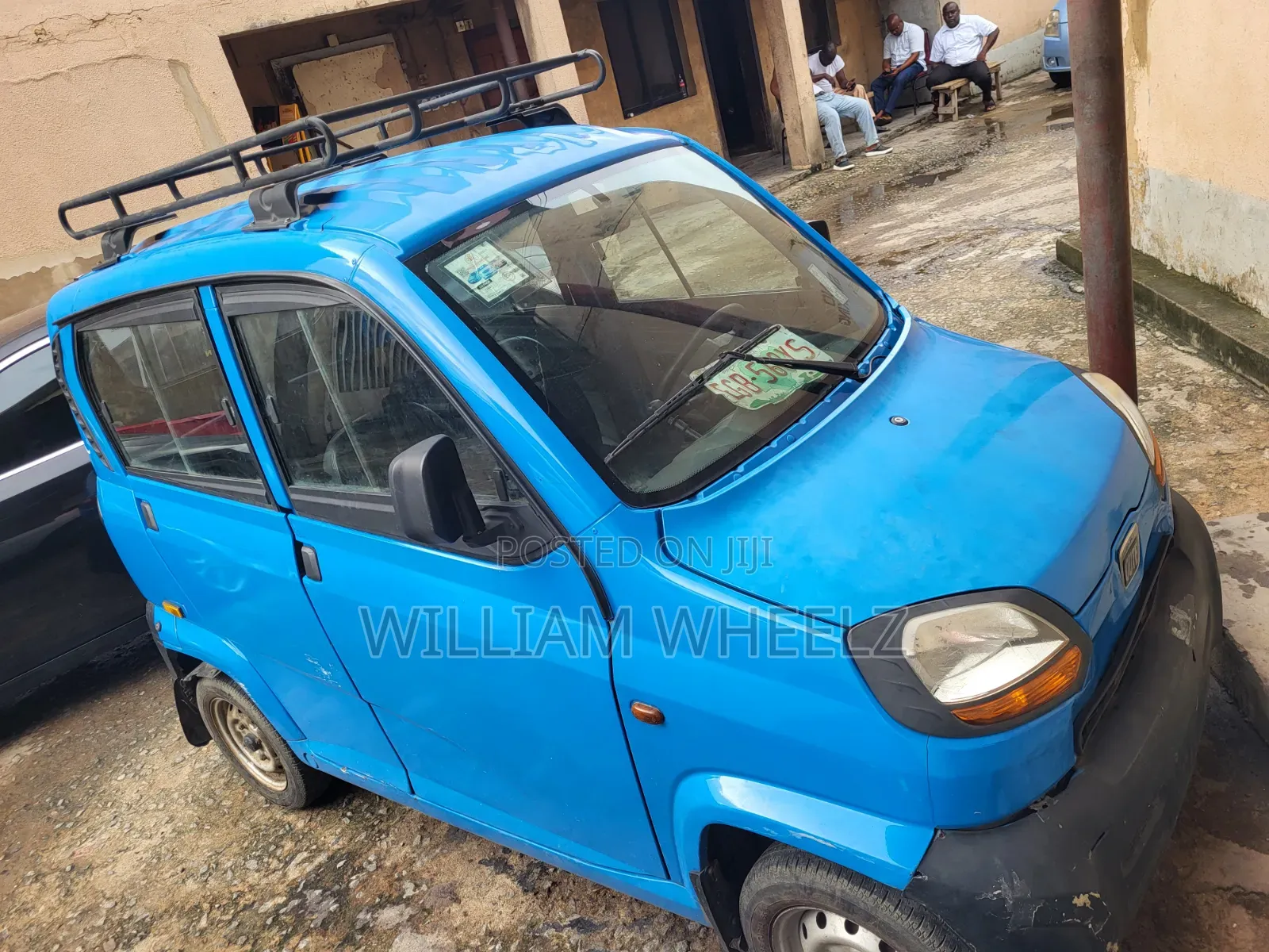 Bajaj Qute 2024 Blue
