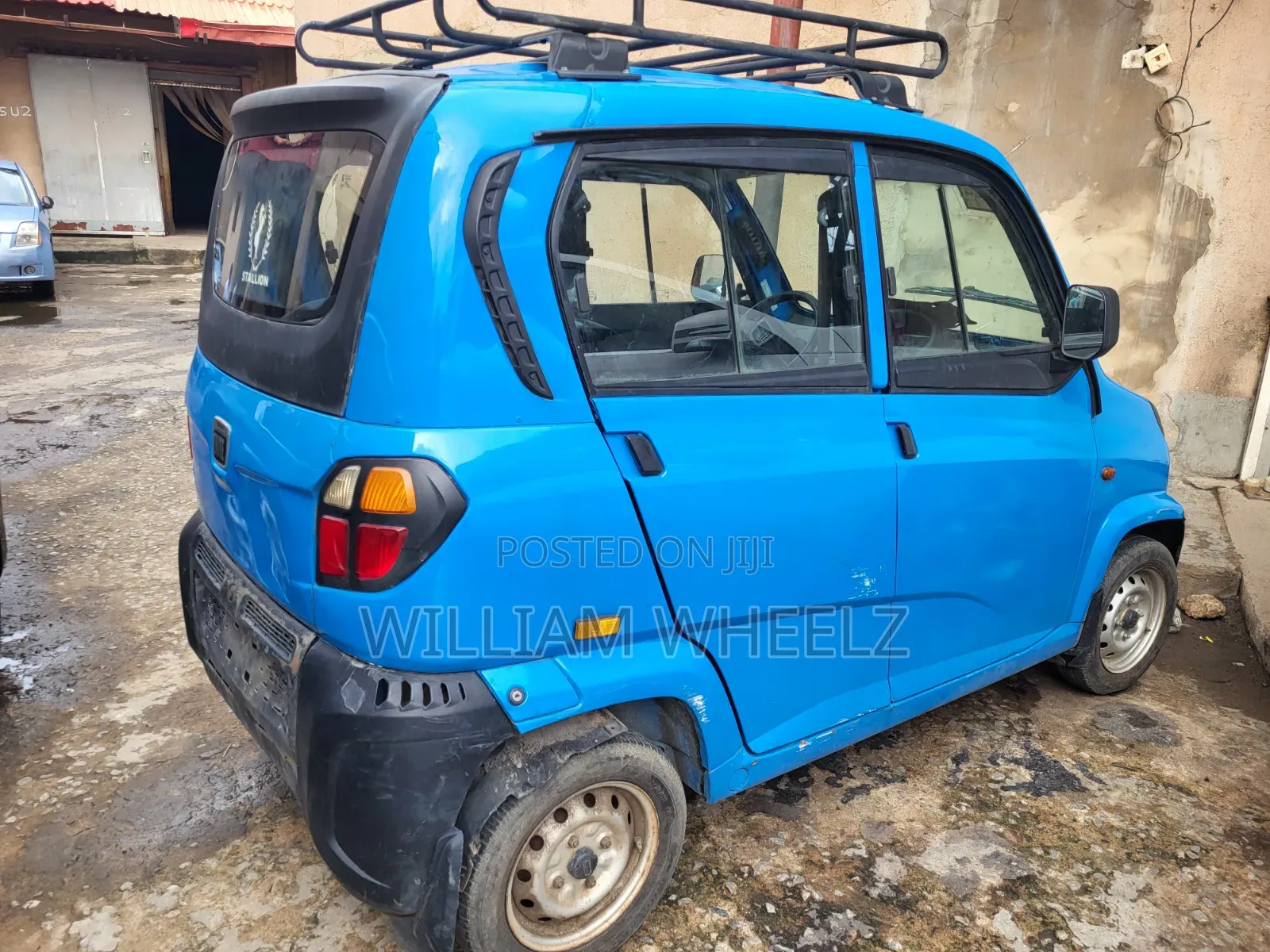 Bajaj Qute 2024 Blue
