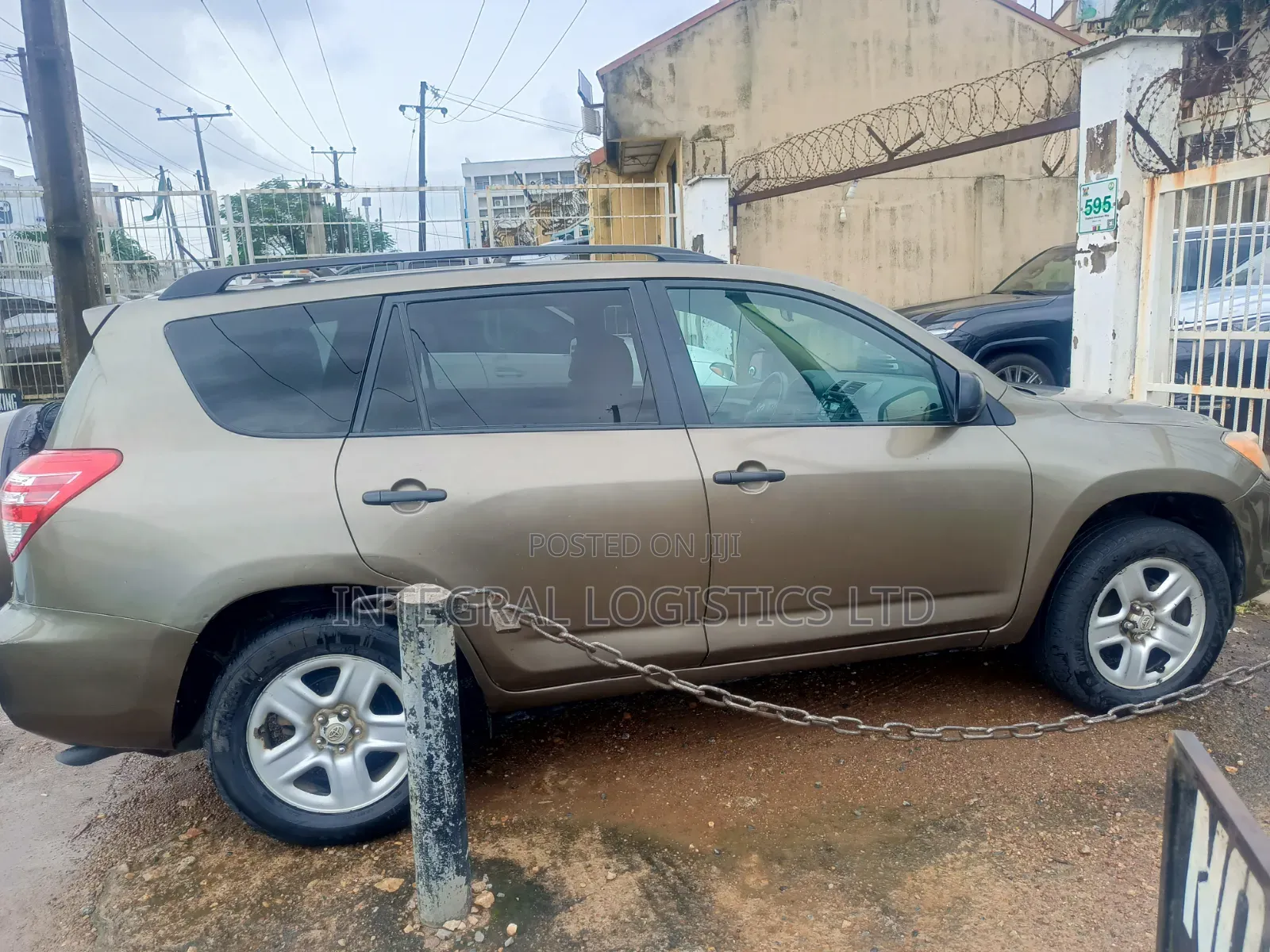 Toyota RAV4 2011 Brown