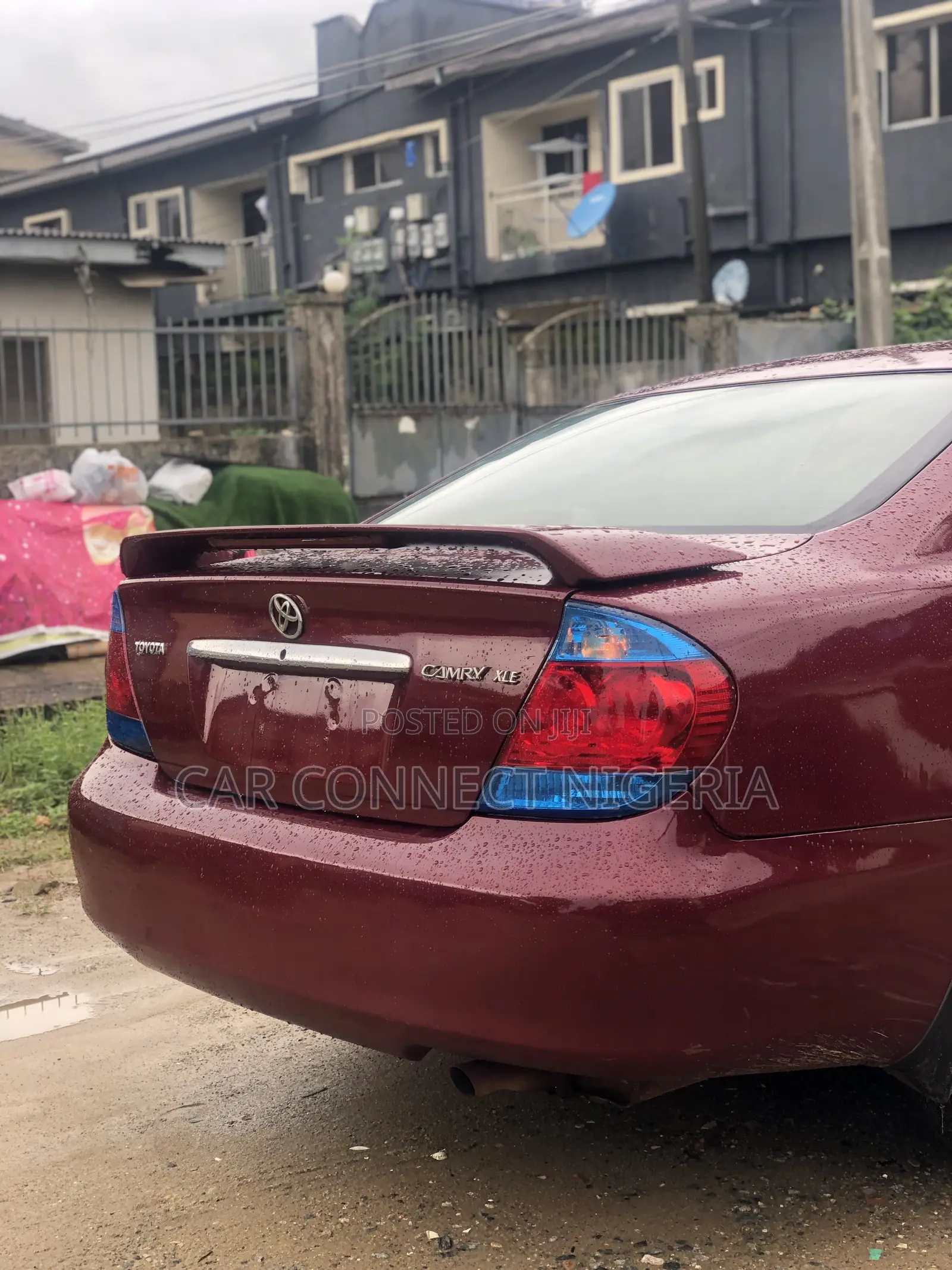 Toyota Camry XLE 4dr Sedan (2.4L 4cyl 5A) 2005 Red