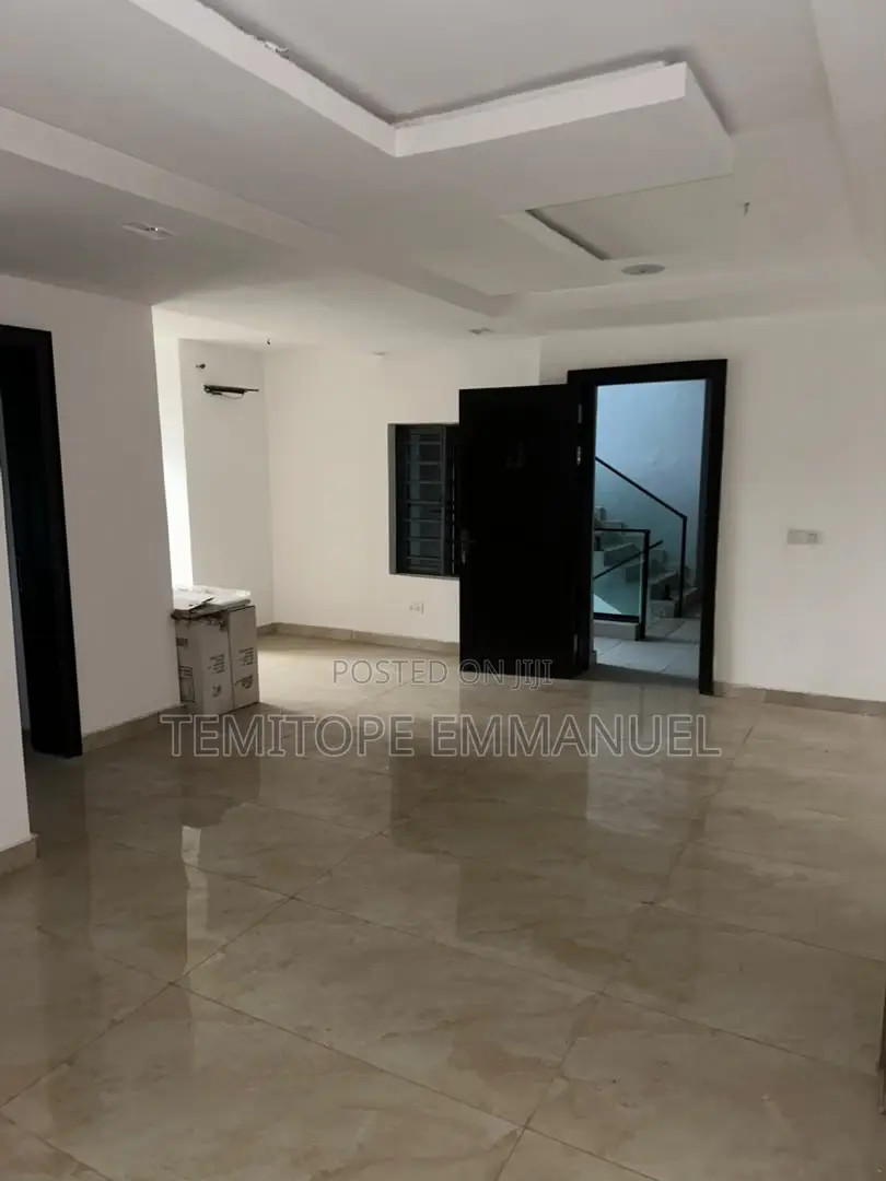Furnished 2bdrm Apartment in Ikeja for sale