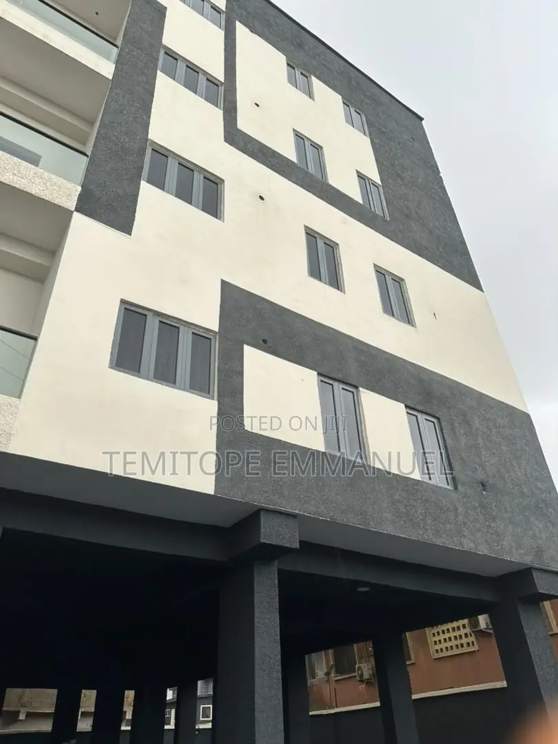 Furnished 2bdrm Apartment in Ikeja for sale