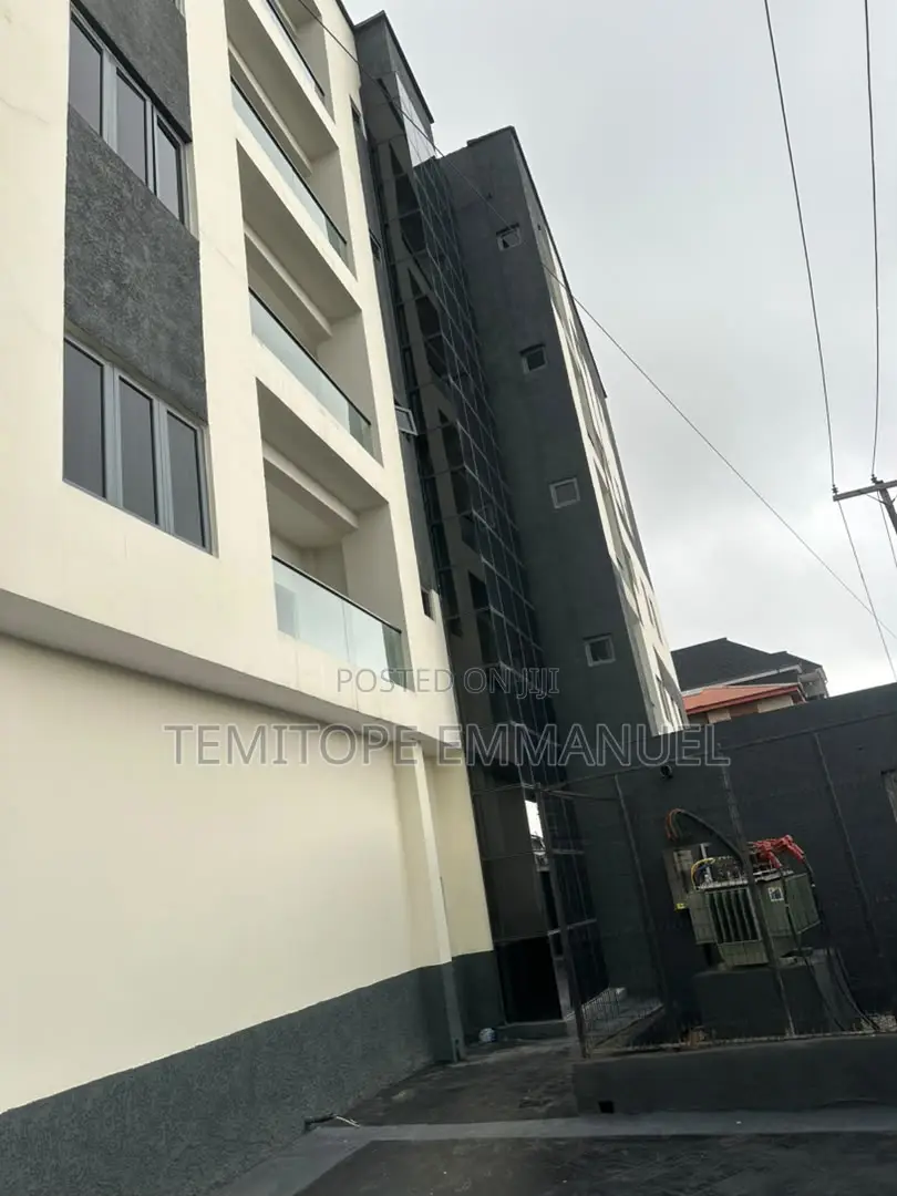 Furnished 2bdrm Apartment in Ikeja for sale