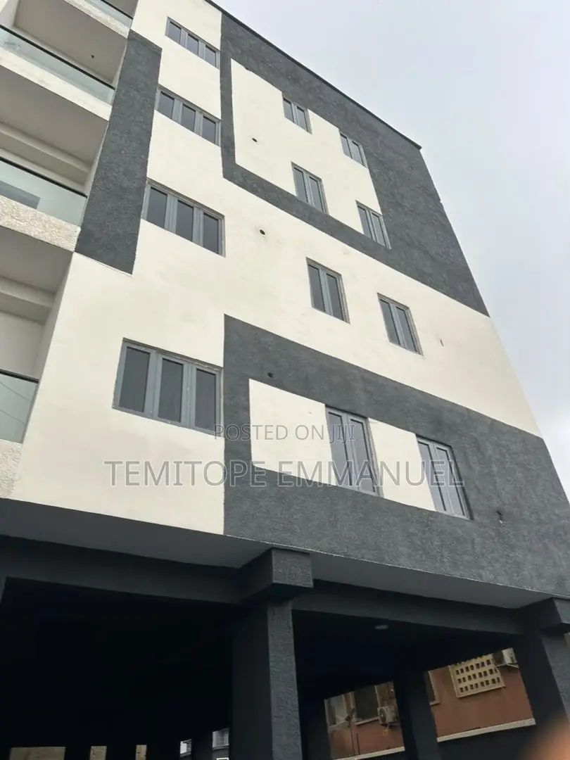 Furnished 2bdrm Apartment in Ikeja for sale