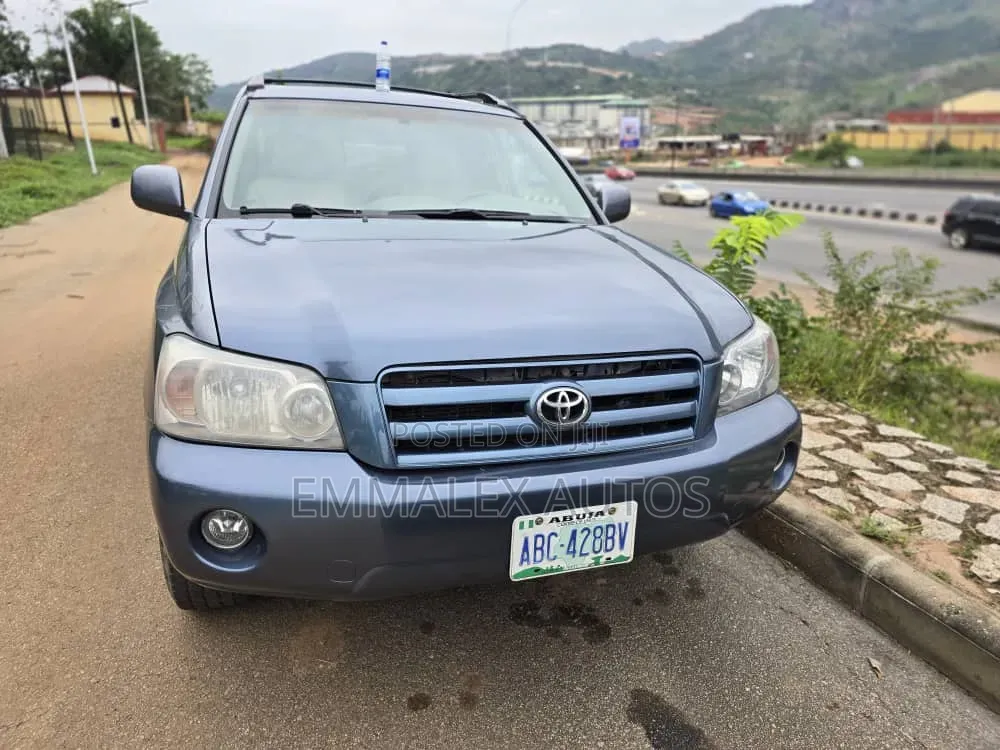 Toyota Highlander 2005 Blue