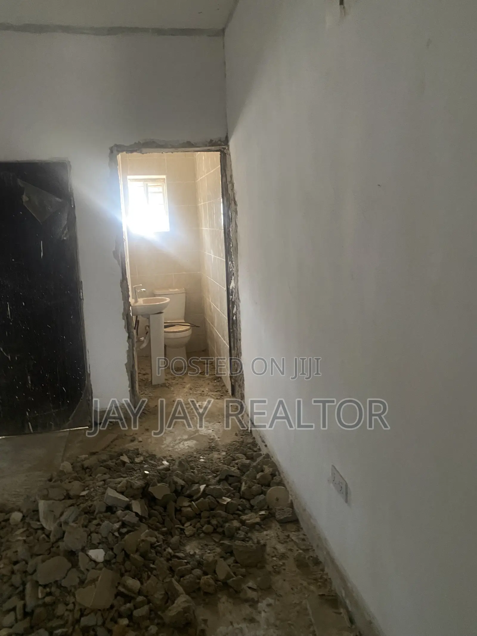 2bdrm Block of Flats in Durumi for sale