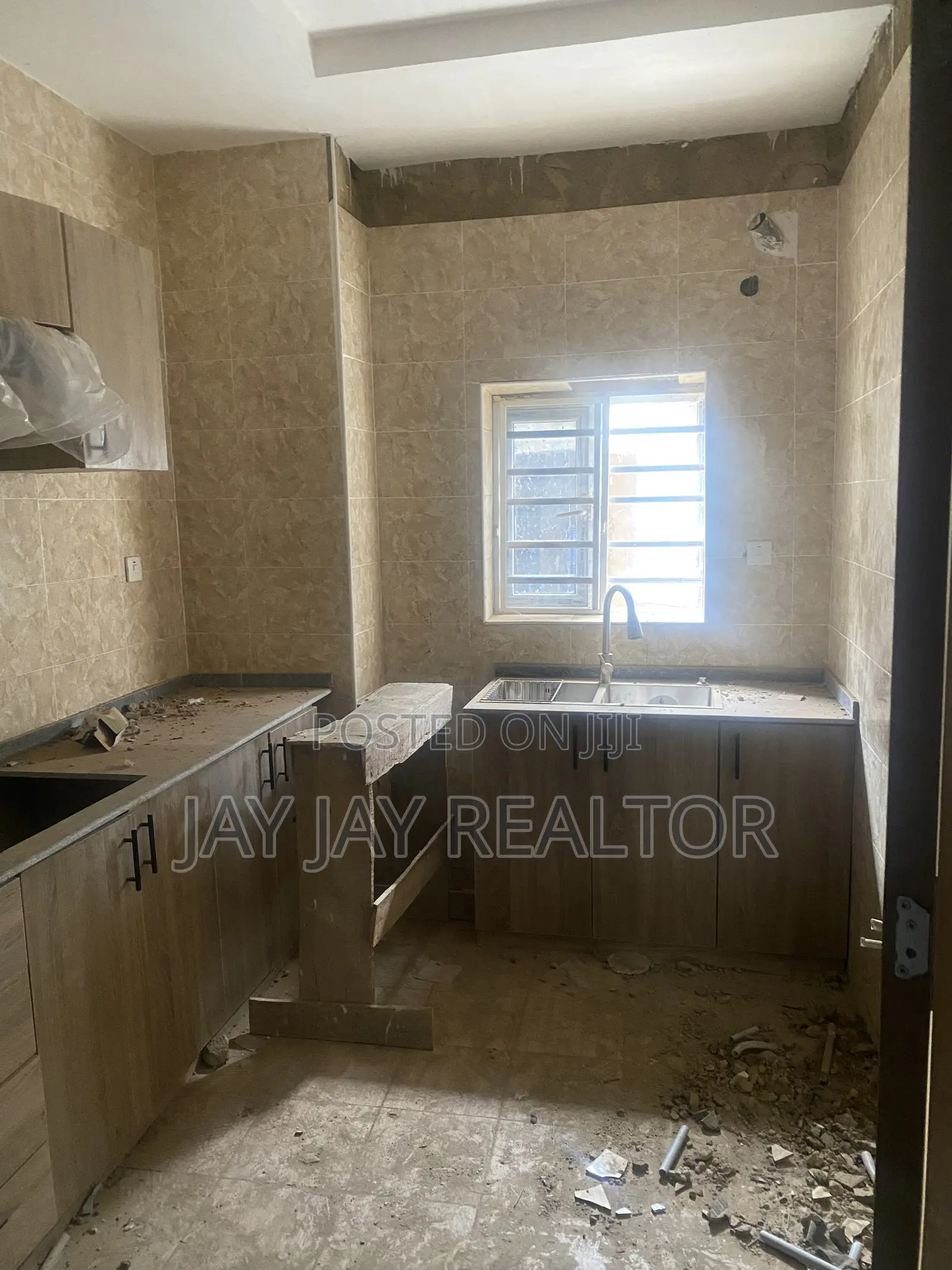 2bdrm Block of Flats in Durumi for sale
