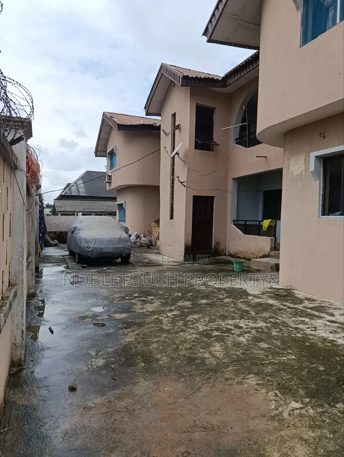 3bdrm Block of Flats in Iyana School Bus, Iba / Ojo for rent