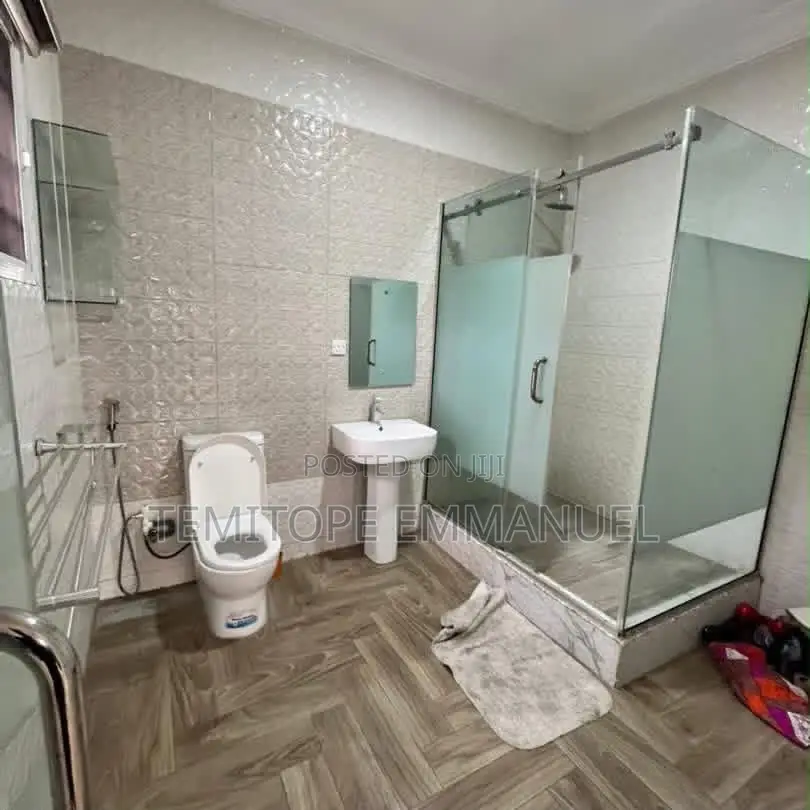 Furnished 4bdrm Duplex in Mende for sale