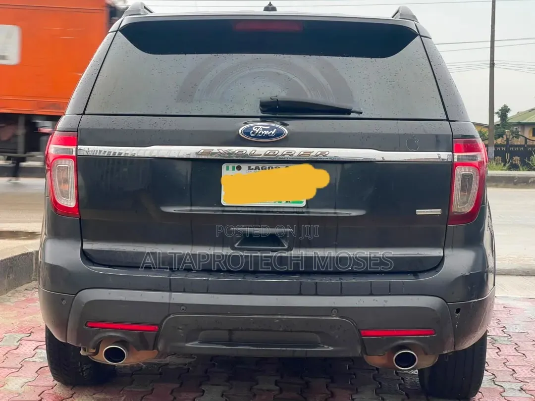 Ford Explorer EcoBoost AWD (2.0L 4cyl) 2014 Black