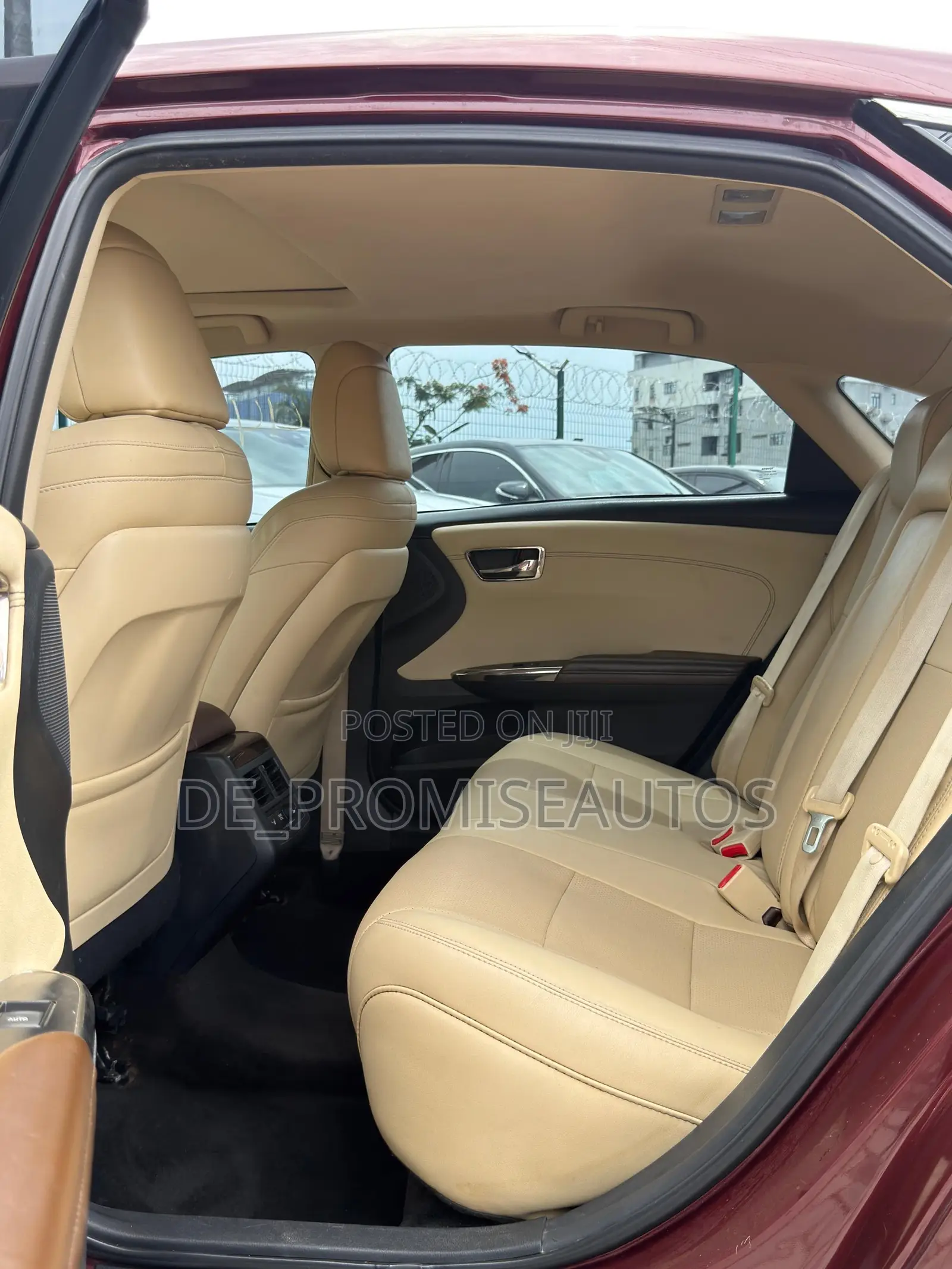 Toyota Avalon 2014