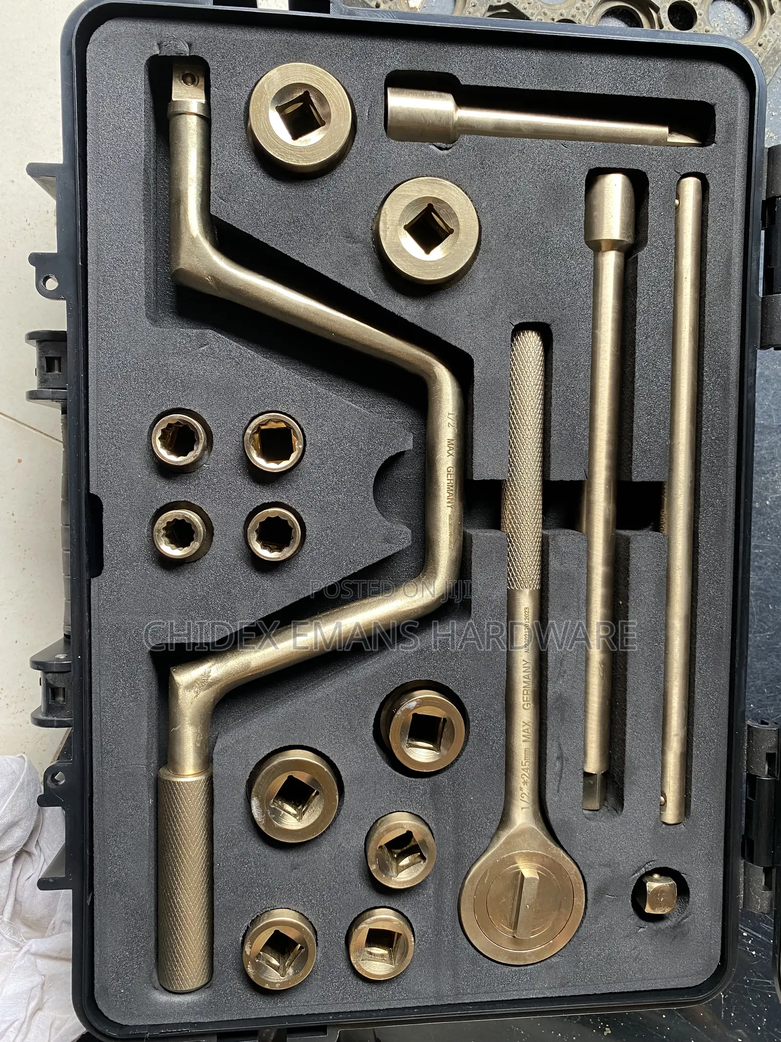 17pcs Nonspark Set of 1/2” Socket