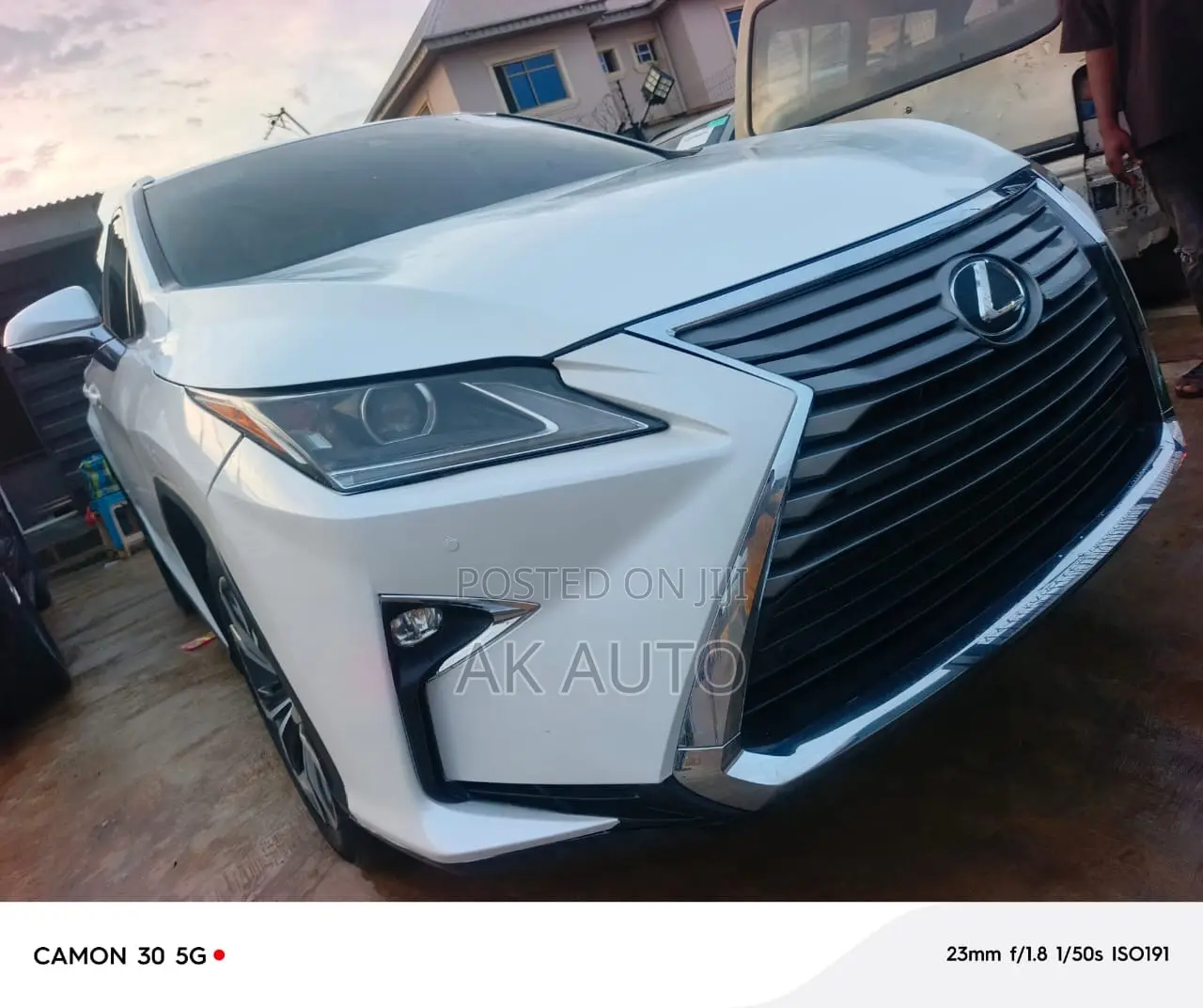 Lexus RX 350 FWD 2017 White