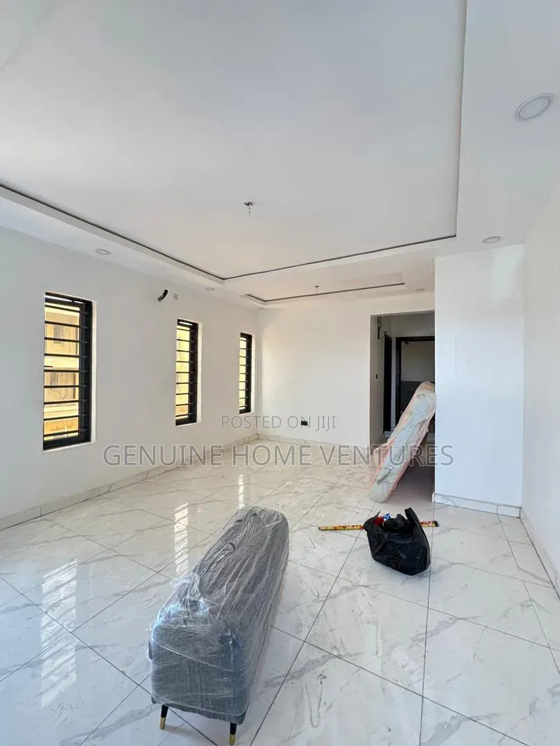 2bdrm Apartment in Gbagada, Phase 2 for sale