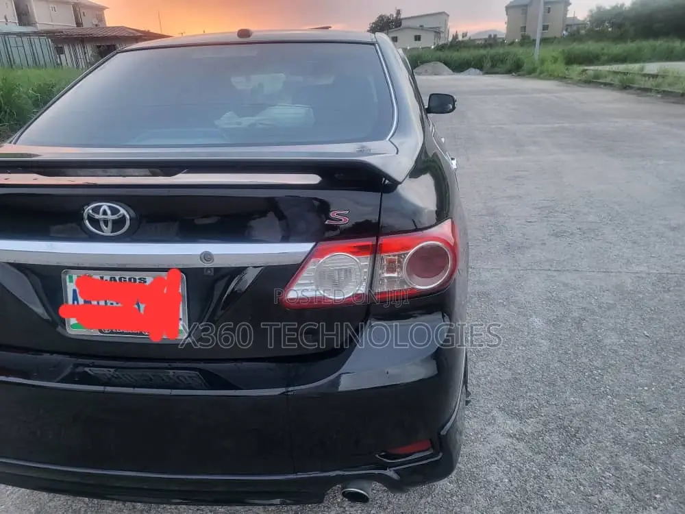 Toyota Corolla S 4dr Sedan (1.8L 4cyl 4A) 2012 Black