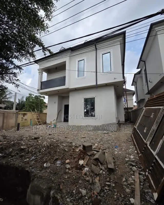 Furnished 4bdrm Duplex in Gbagada for sale