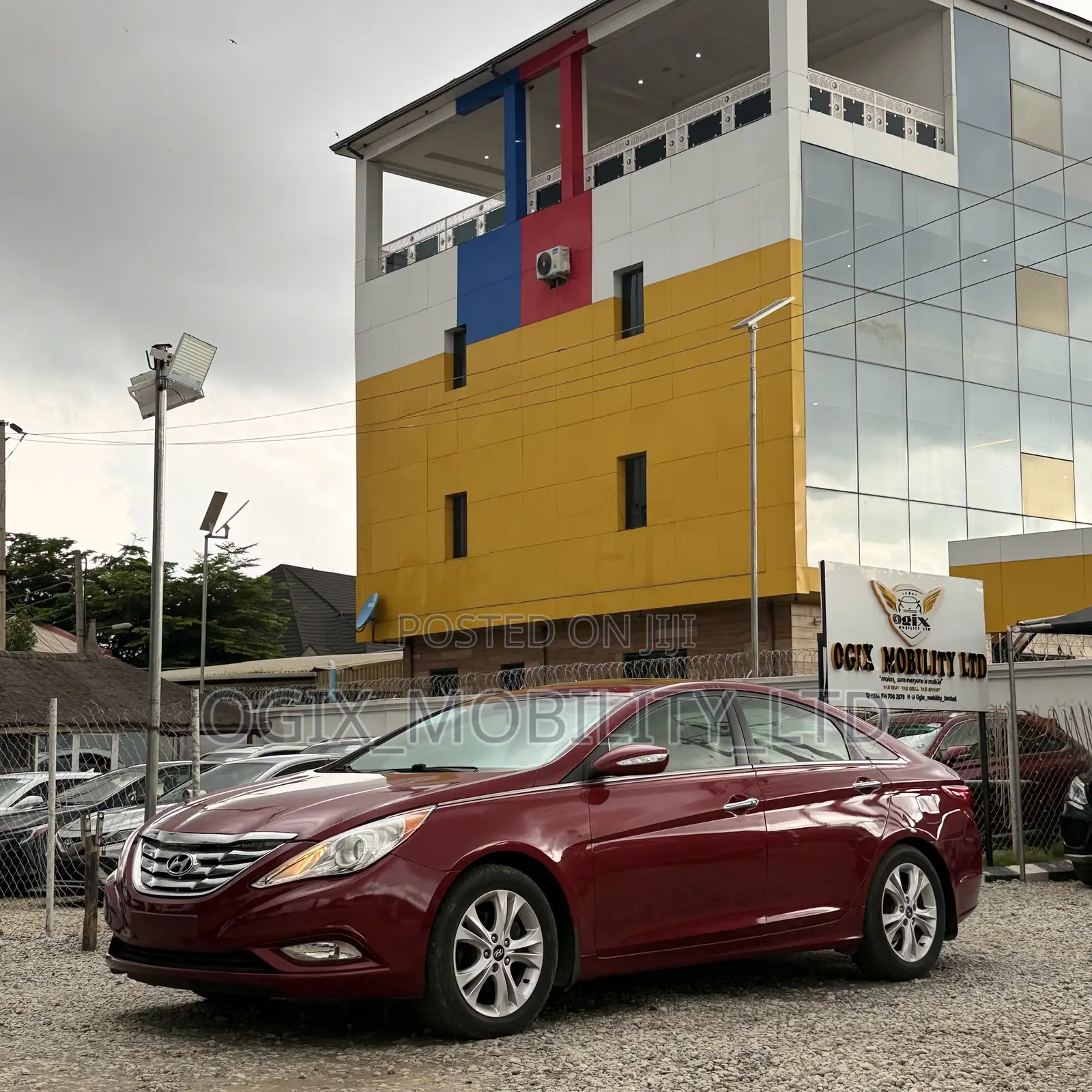 Hyundai Sonata 2011 Red