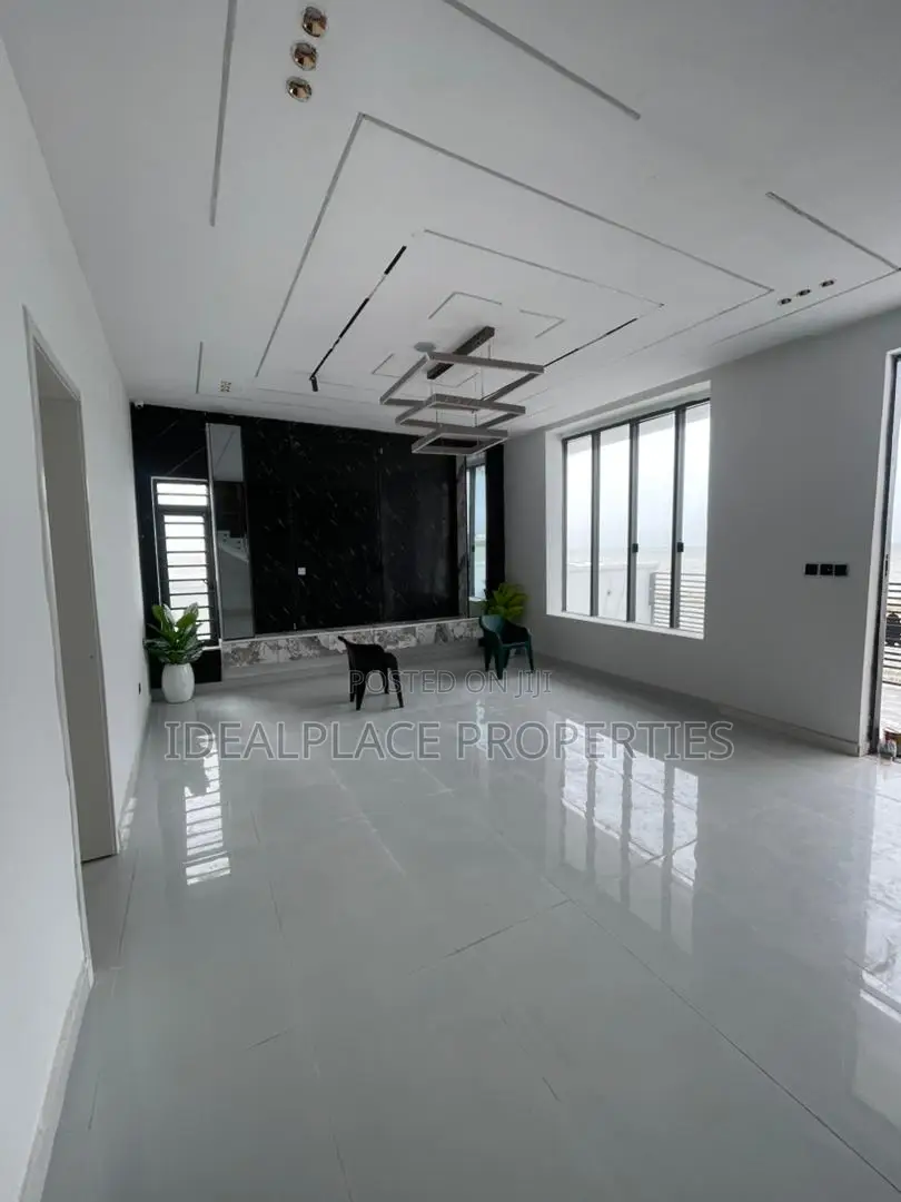 4bdrm Duplex in Ado / Ajah for sale