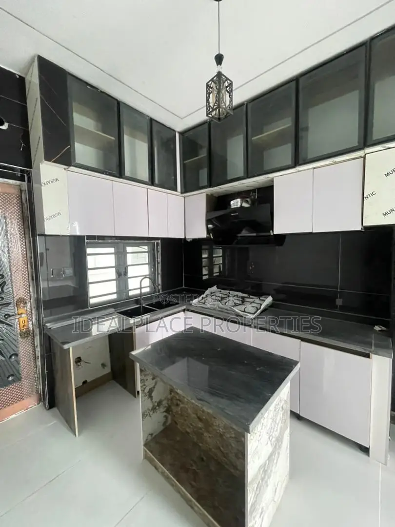 4bdrm Duplex in Ado / Ajah for sale
