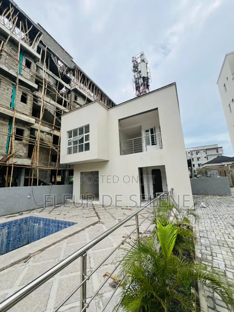 2bdrm Apartment in Ikate for sale