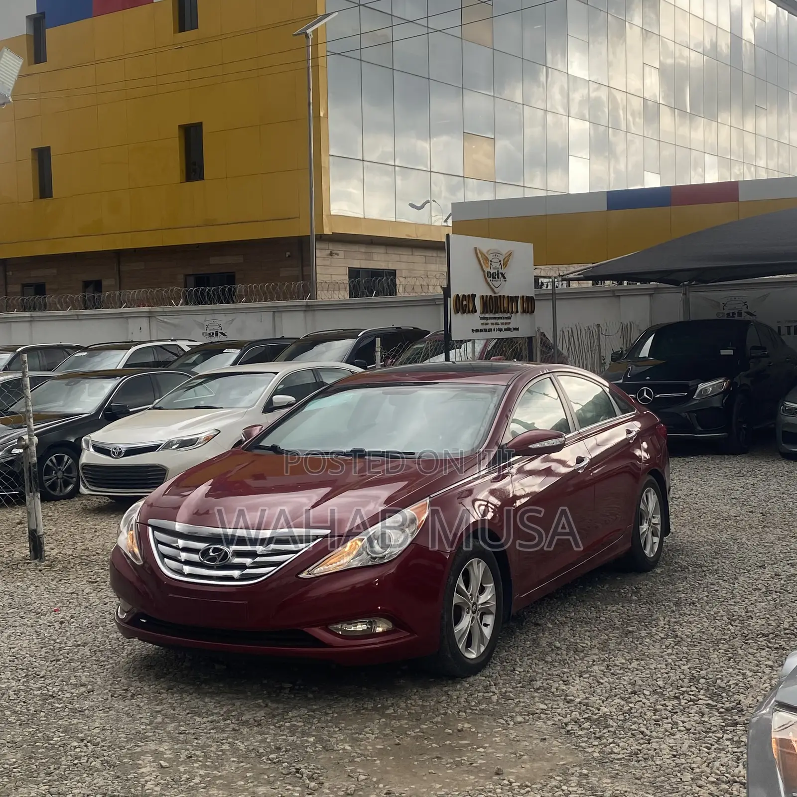 Hyundai Sonata 2011 Red