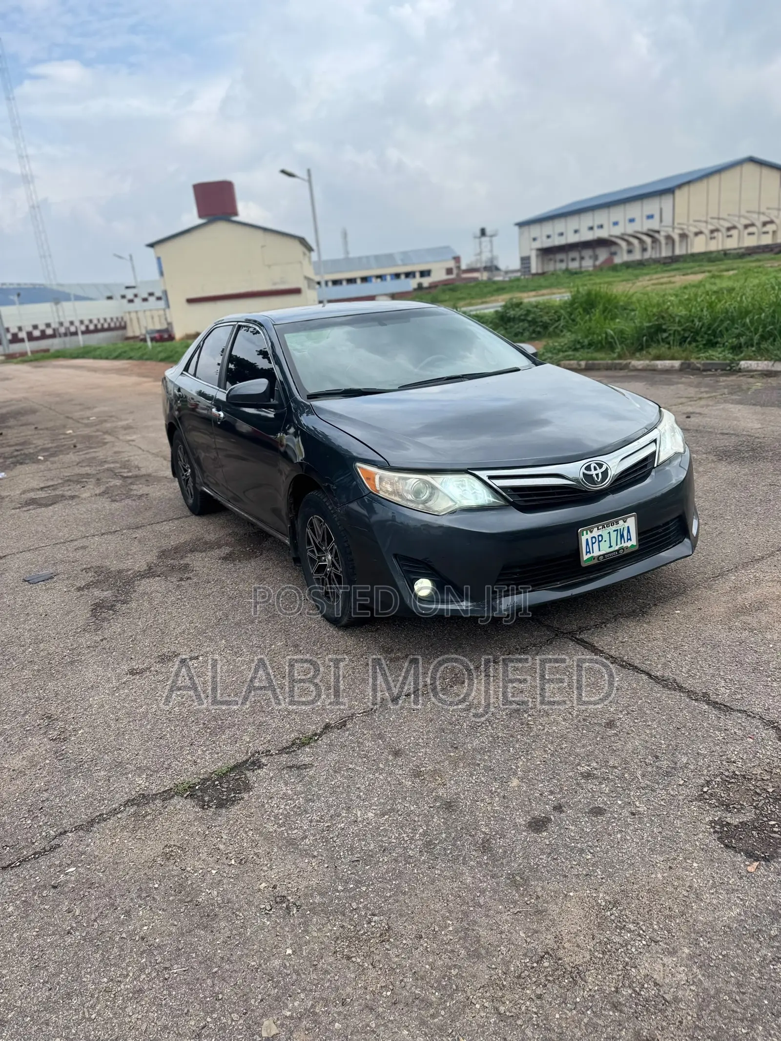 Toyota Camry SE 4dr Sedan (2.5L 4cyl 6A) 2012 Black