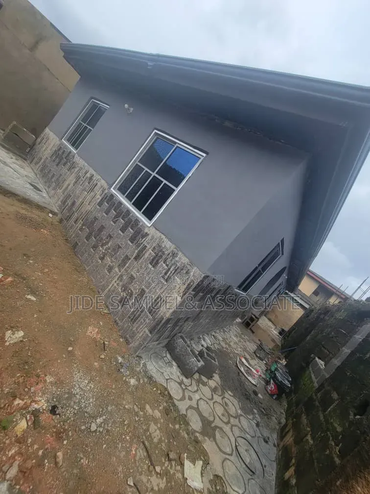 Furnished Mini Flat in Ayobo for rent
