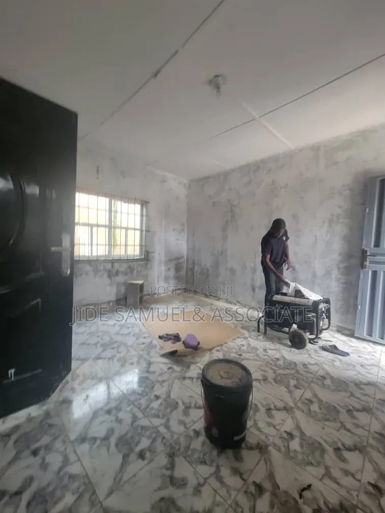 Furnished Mini Flat in Ayobo for rent