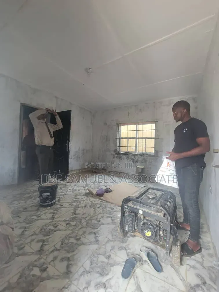 Furnished Mini Flat in Ayobo for rent