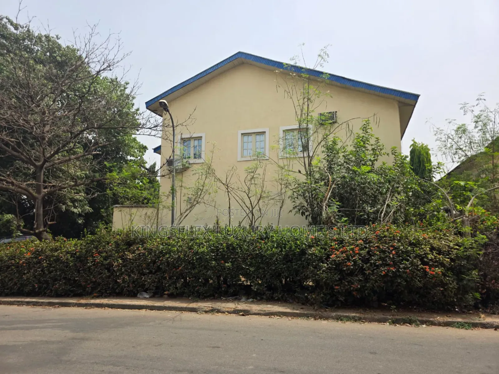 3bdrm Duplex in Estate, Wuse 2 for sale