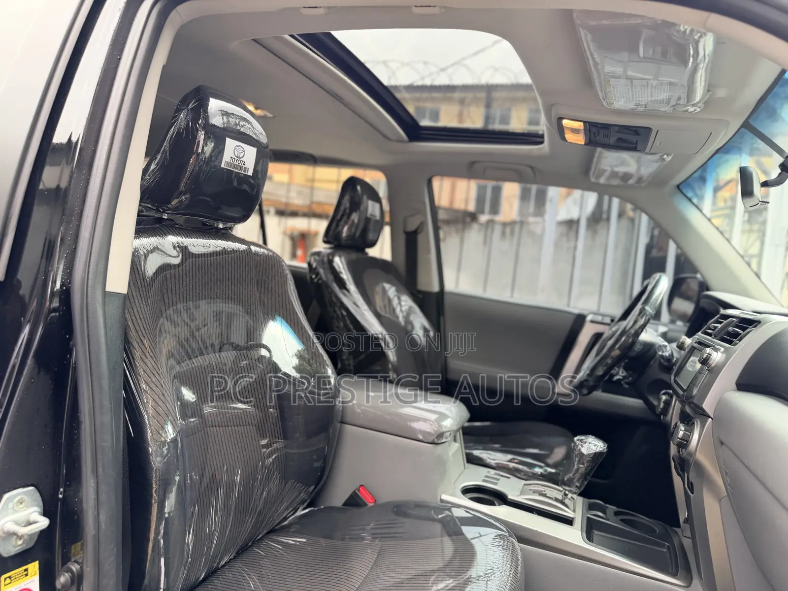 Toyota 4-Runner SR5 4WD 2011 Black