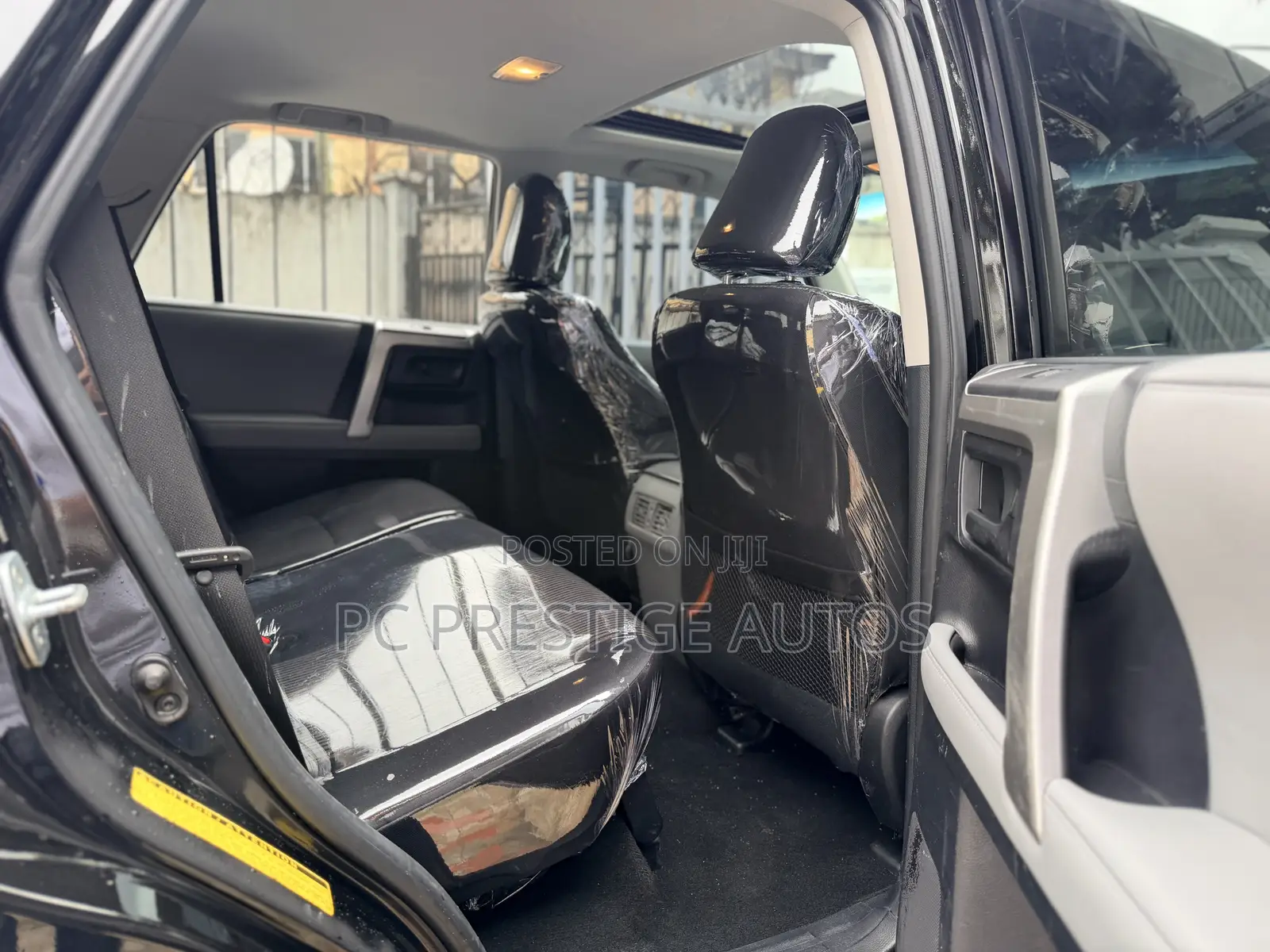 Toyota 4-Runner SR5 4WD 2011 Black