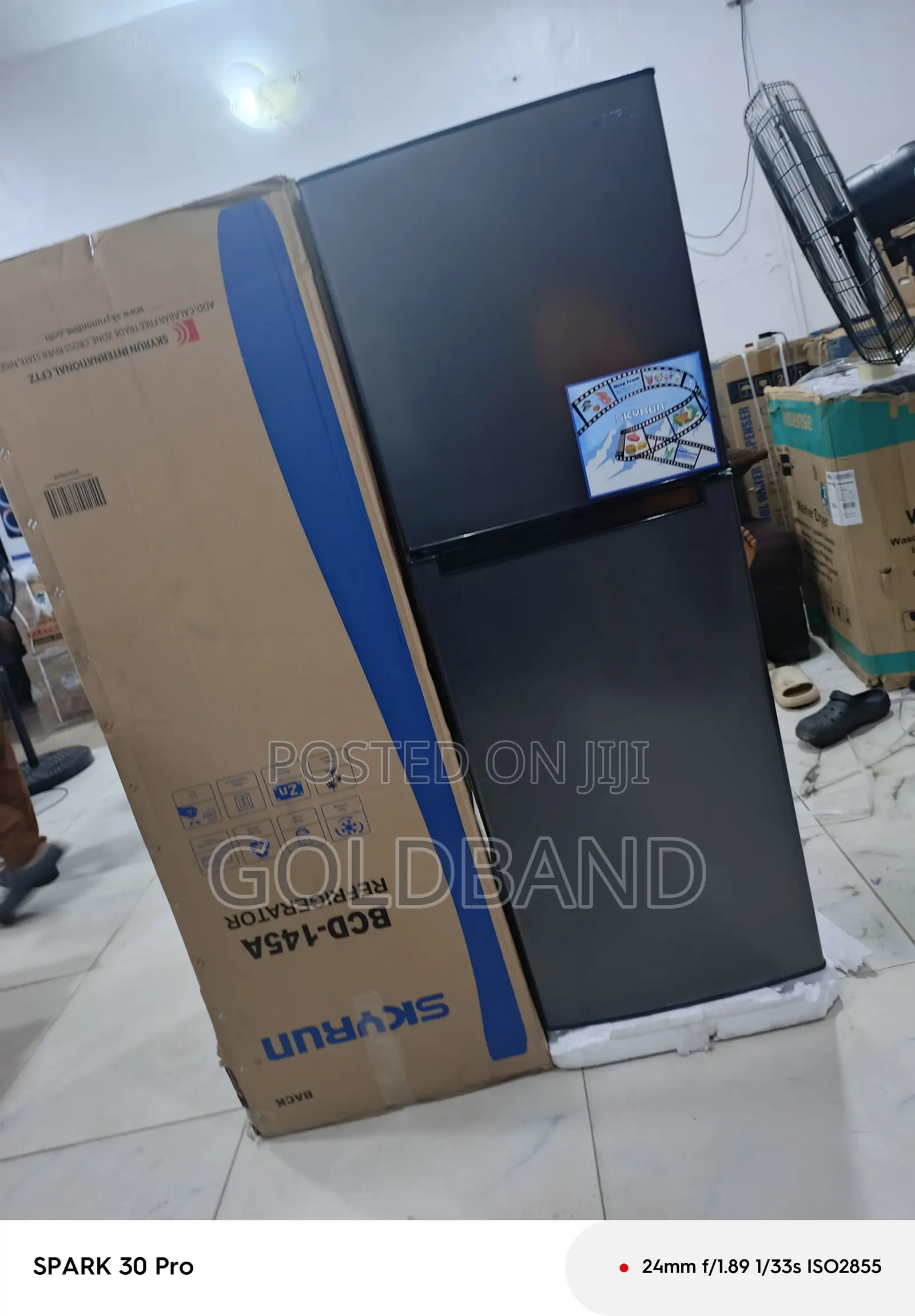 Skyrun BCD-145A 138L Family Size Upright Freezer