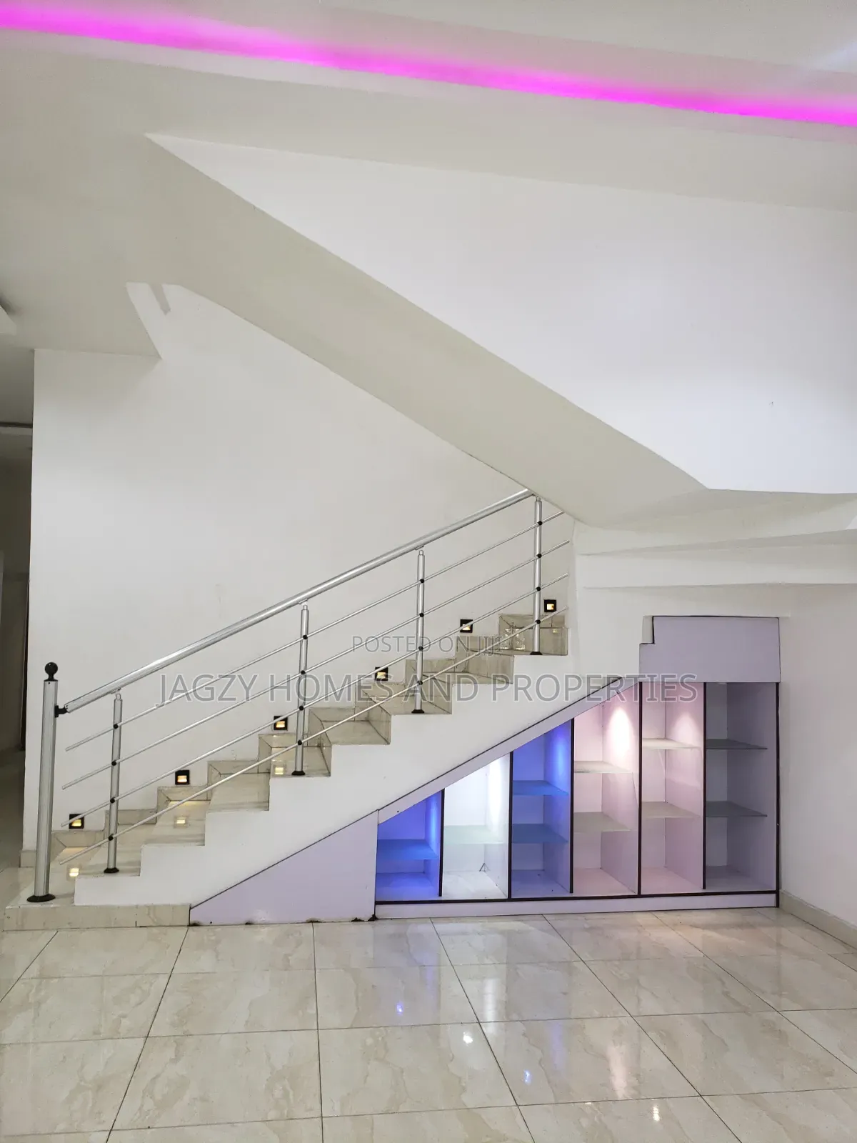 5bdrm Duplex in Osapa London Estate for rent