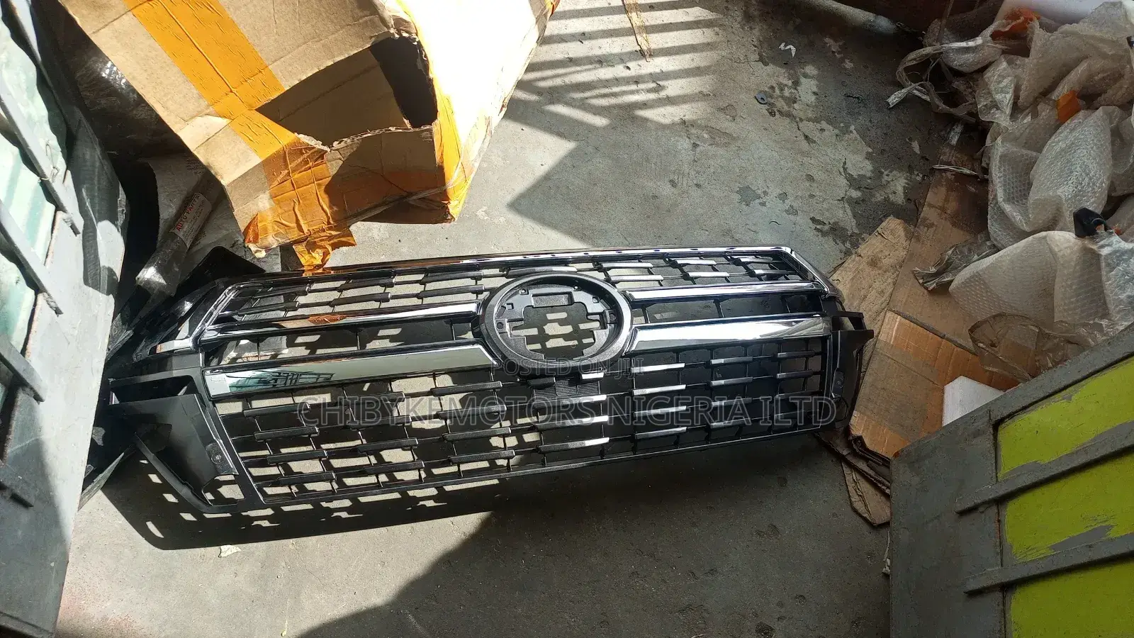 Toyota Land Cruiser Front Grill 2018 Model