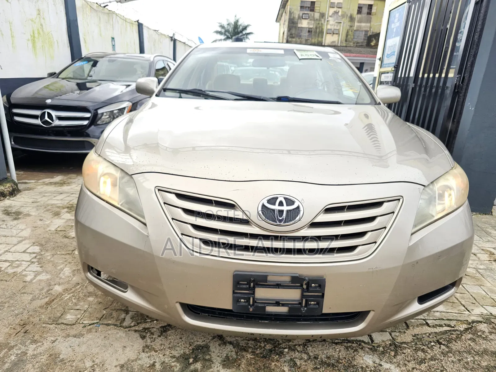 Toyota Camry 2009 Gold